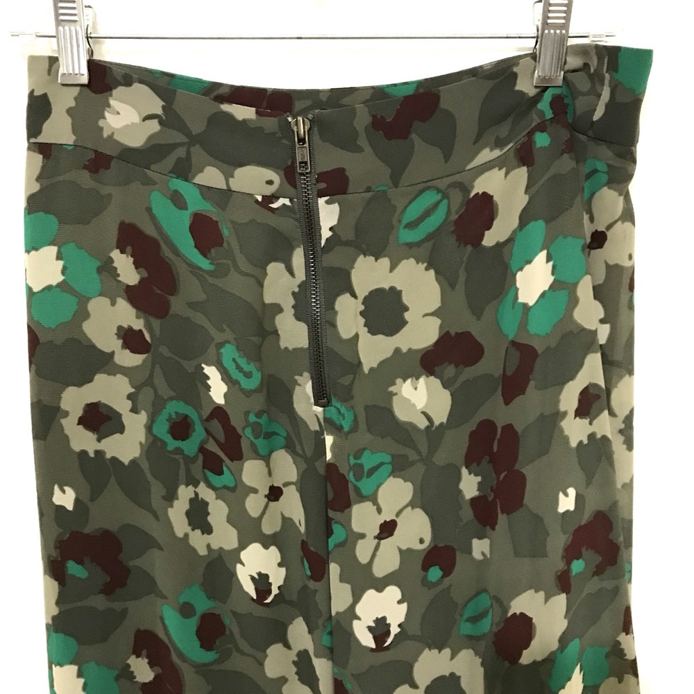 Lamour Hi-Low Skirt - Picture 5 of 8
